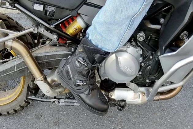 Мотоботы Sidi Adventure 2 Gore-Tex Mid. Детальный обзор.